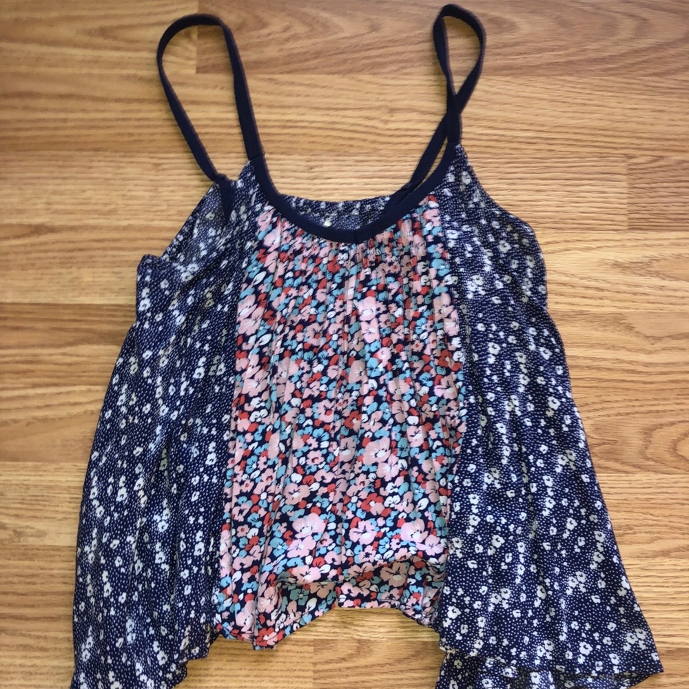 flower design tank top -boutique